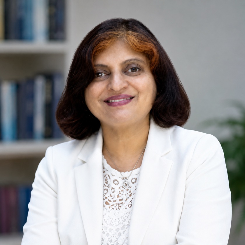 Dr. Neera Bhan — Gynaecologist, Obstetrician & Laparoscopic Surgeon, Ghaziabad